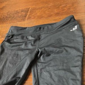 Black athletic leggings